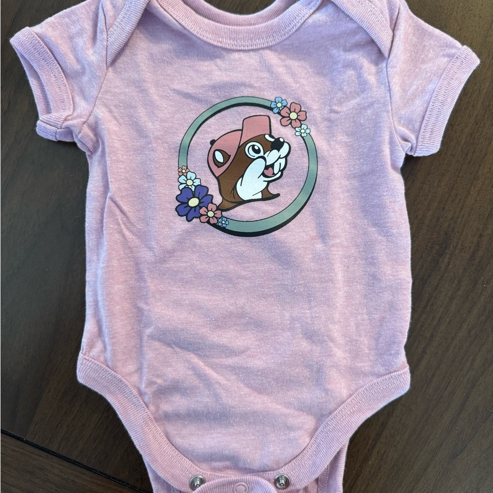 Light Purple Short Sleeve Bodysuit- Buc-ee’s